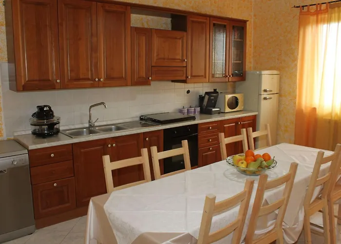 Le Palme In By Interhome Linera